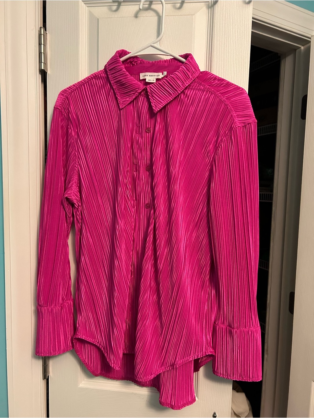 Good American Pleated Button-Down Shirt in Hot Pink